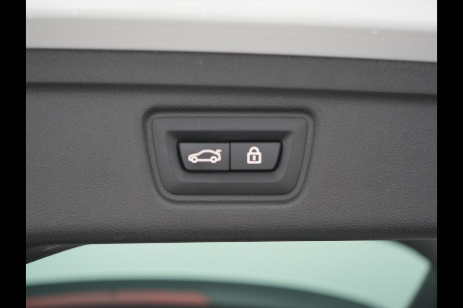 BMW 3 Serie Touring 320i M Sport Automaat 184 pk Dealer O.H. | Panodak | Adaptive Cruise | Laser LED | Adaptive Onderstel | Lederen Sportstoelen Memory | Keyless | Carplay |