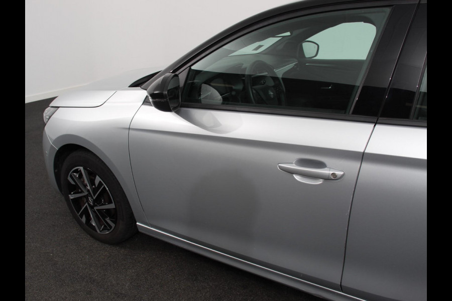 Opel Corsa 1.2 Turbo 100pk Automaat GS | Navigatie | Apple Carplay/Android Auto | Digitale Cockpit | Camera | Parkeer sensoren | Airco |
