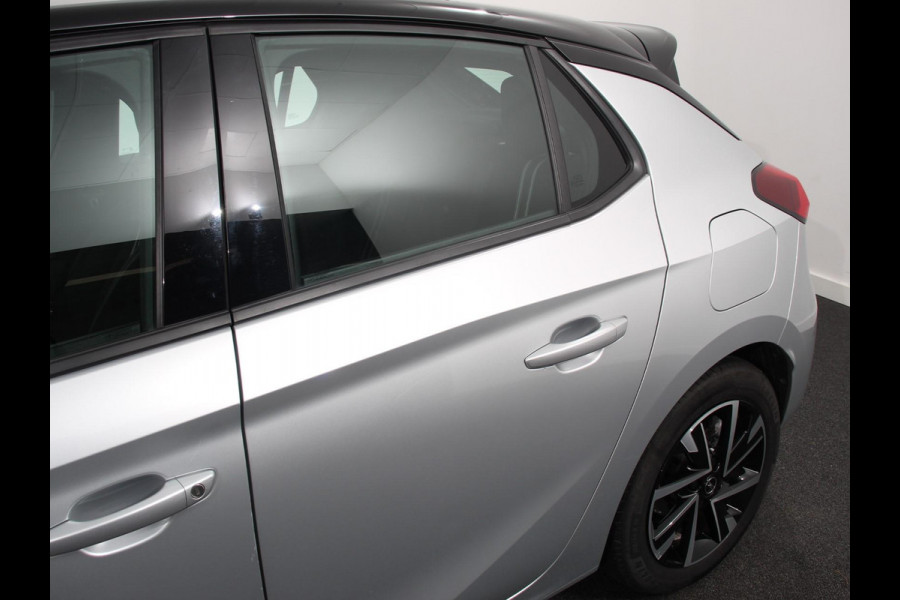 Opel Corsa 1.2 Turbo 100pk Automaat GS | Navigatie | Apple Carplay/Android Auto | Digitale Cockpit | Camera | Parkeer sensoren | Airco |