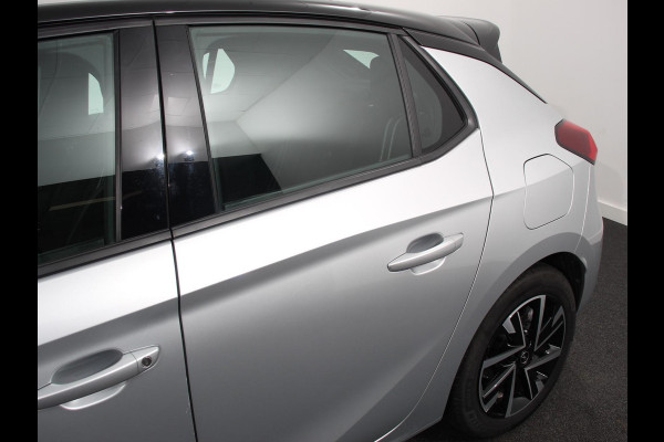 Opel Corsa 1.2 Turbo 100pk Automaat GS | Navigatie | Apple Carplay/Android Auto | Digitale Cockpit | Camera | Parkeer sensoren | Airco |