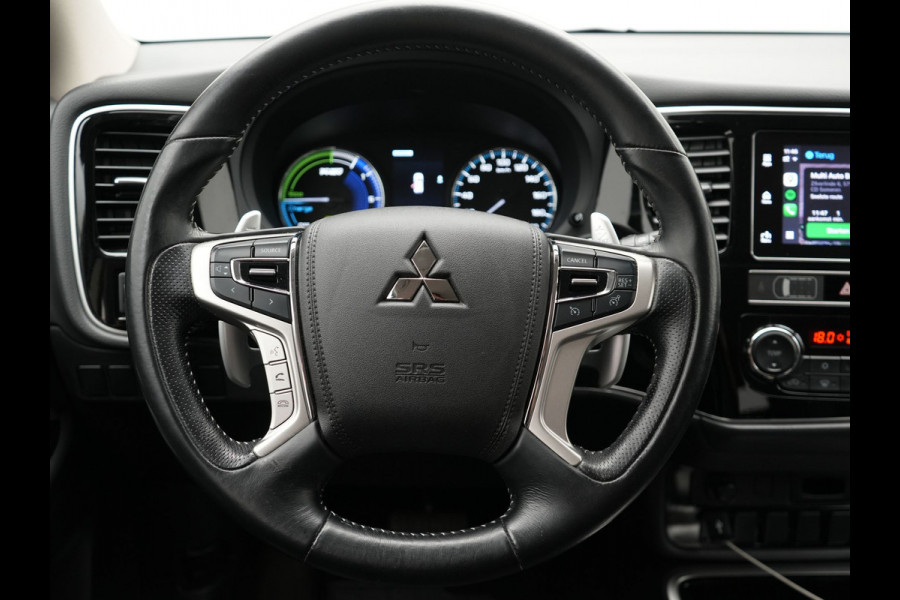 Mitsubishi Outlander 2.4 Intense Plug In Hybrid 225pk Dealer O.H. PHEV | Trekhaak Afneembaar | Alcantara Sportstoelen  Apple Carplay | Stoelverwarming | Cruise Control | Climate Control | DAB |