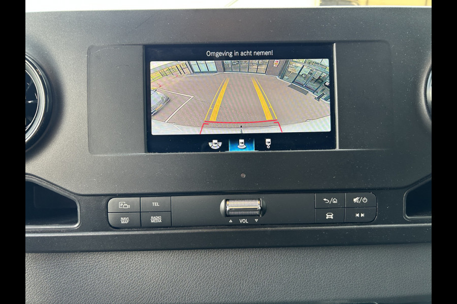 Mercedes-Benz Sprinter 317 CDI L2 H2 Trekhaak / MBUX / Navigatie / Camera / Cruise control / Airco / 270 Graden achterdeuren