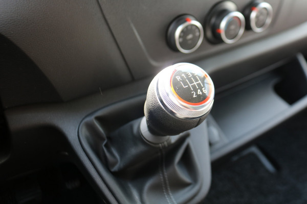 Renault Master 2.3 dCi 145pk Bakwagen met Laadklep