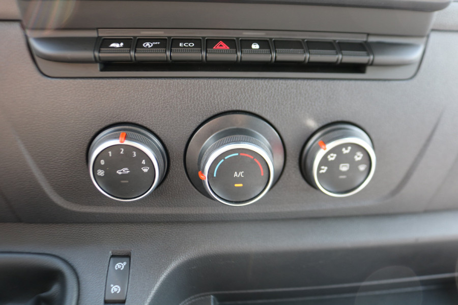 Renault Master 2.3 dCi 145pk Bakwagen met Laadklep