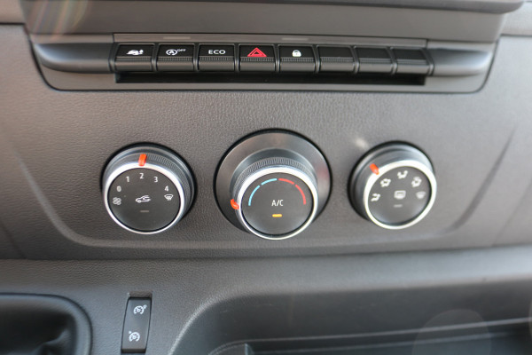 Renault Master 2.3 dCi 145pk Bakwagen met Laadklep