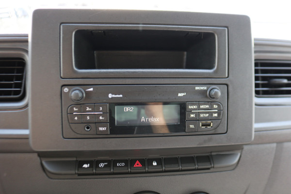 Renault Master 2.3 dCi 145pk Bakwagen met Laadklep