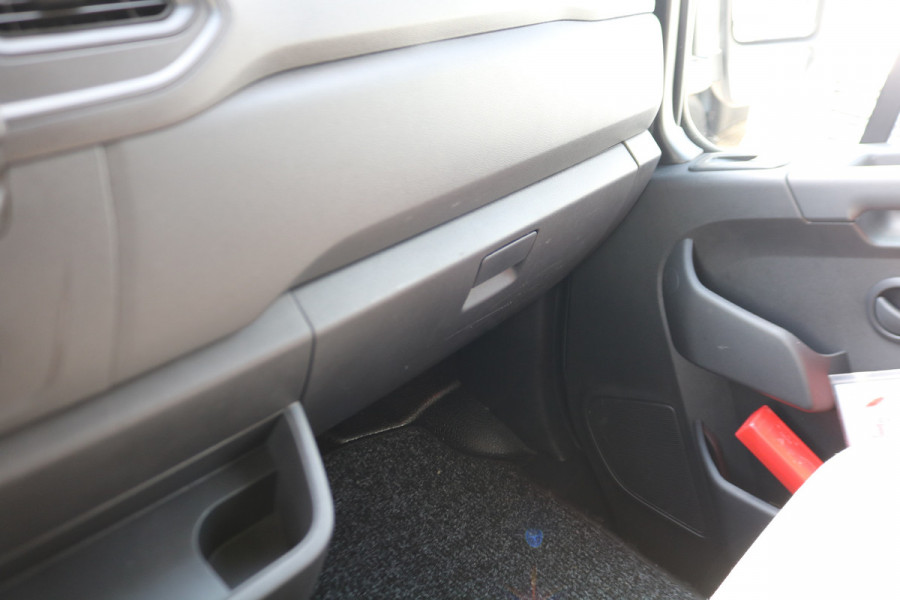 Renault Master 2.3 dCi 145pk Bakwagen met Laadklep
