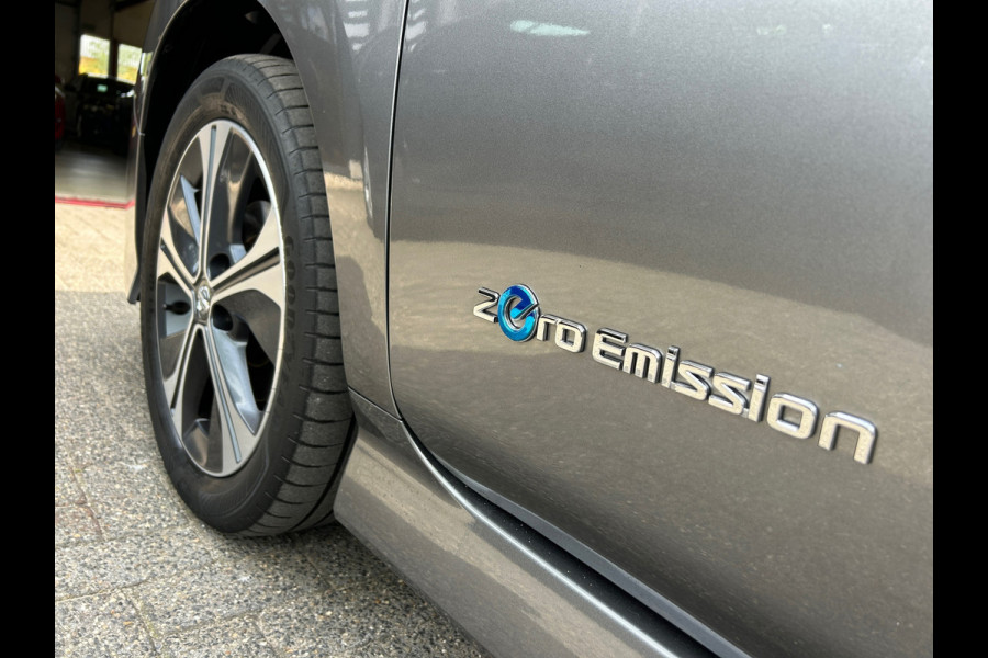 Nissan Leaf N-Connecta 40 kWh 91% SOH 1e EIG NL-Auto Rijklaarprijs!