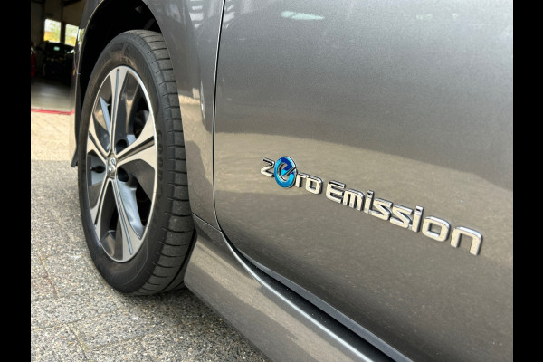 Nissan Leaf N-Connecta 40 kWh 91% SOH 1e EIG NL-Auto Rijklaarprijs!