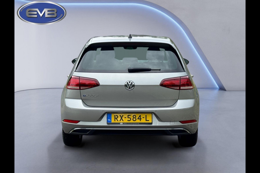 Volkswagen e-Golf E-Golf, warmtepomp, achteruitrijcamera, adaptief cruise control, NL auto met nationale auto pas