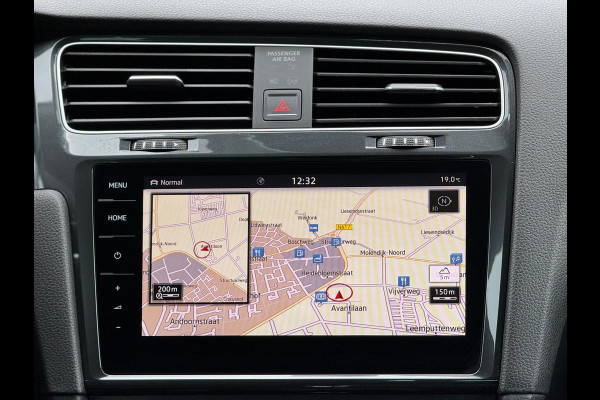 Volkswagen e-Golf E-Golf, warmtepomp, achteruitrijcamera, adaptief cruise control, NL auto met nationale auto pas