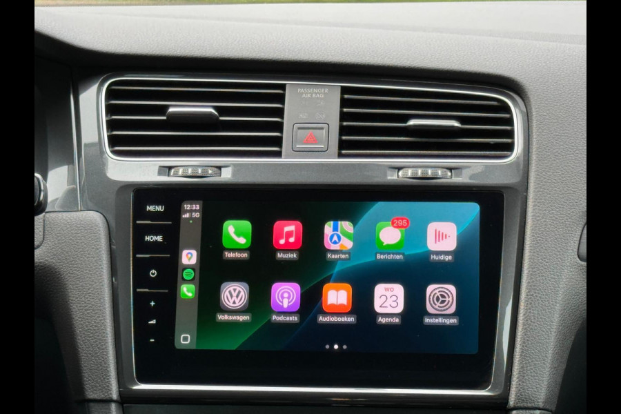 Volkswagen e-Golf E-Golf, warmtepomp, achteruitrijcamera, adaptief cruise control, NL auto met nationale auto pas