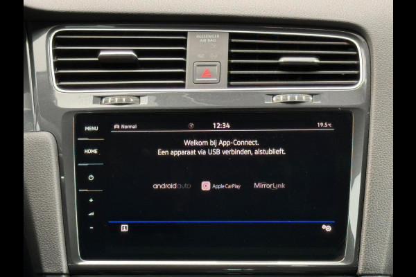 Volkswagen e-Golf E-Golf, warmtepomp, achteruitrijcamera, adaptief cruise control, NL auto met nationale auto pas