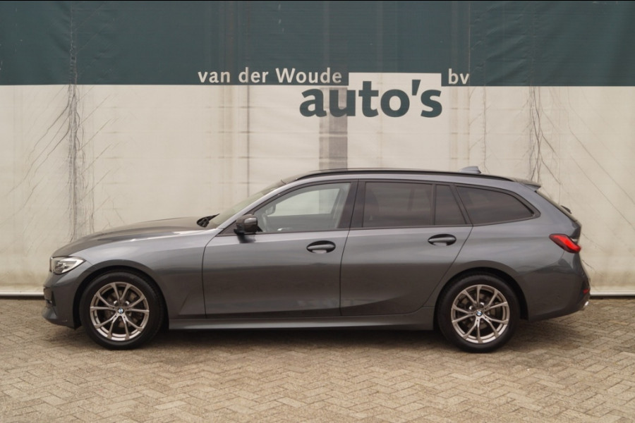 BMW 3 Serie Touring 320i Automaat 184pk Executive Edition -LEER-