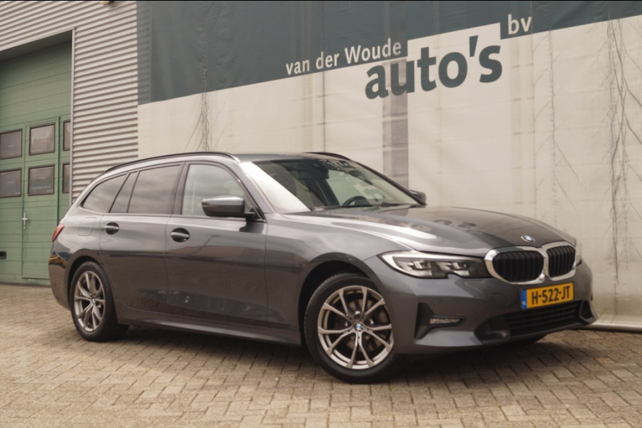 BMW 3 Serie Touring 320i Automaat 184pk Executive Edition -LEER-