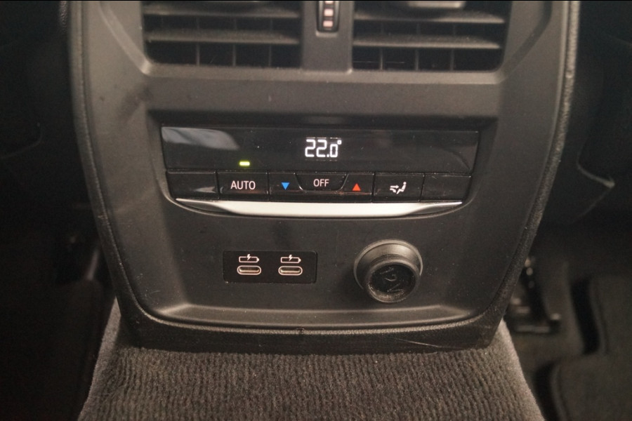 BMW 3 Serie Touring 320i Automaat 184pk Executive Edition -LEER-
