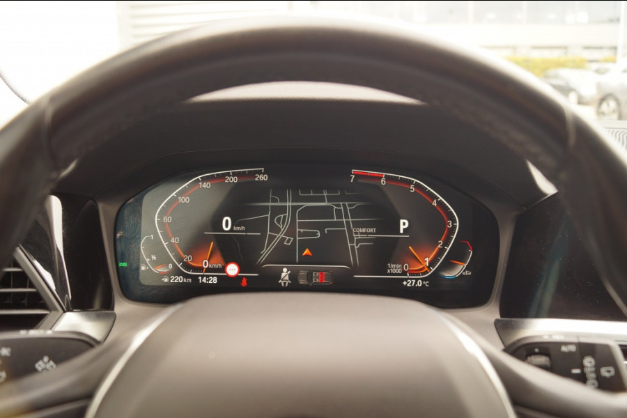 BMW 3 Serie Touring 320i Automaat 184pk Executive Edition -LEER-