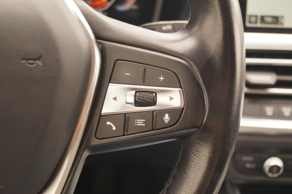 BMW 3 Serie Touring 320i Automaat 184pk Executive Edition -LEER-