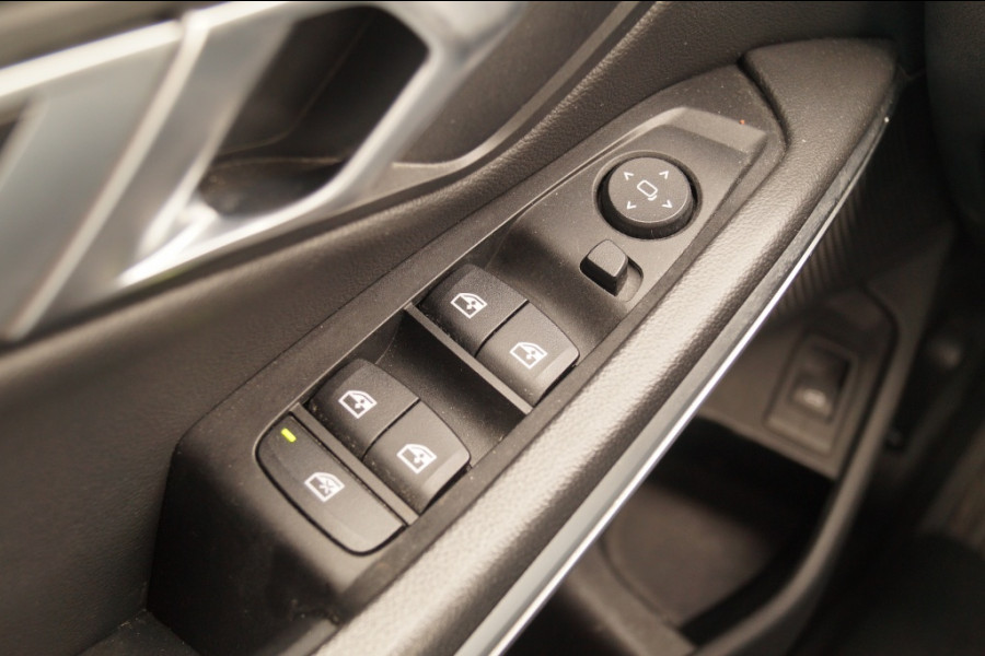 BMW 3 Serie Touring 320i Automaat 184pk Executive Edition -LEER-