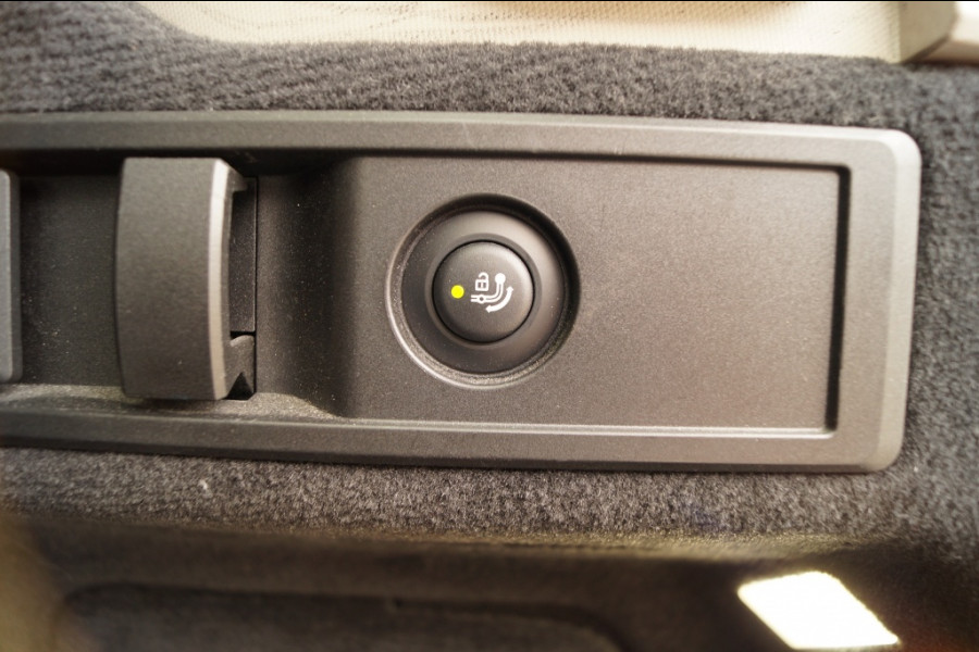 BMW 3 Serie Touring 320i Automaat 184pk Executive Edition -LEER-