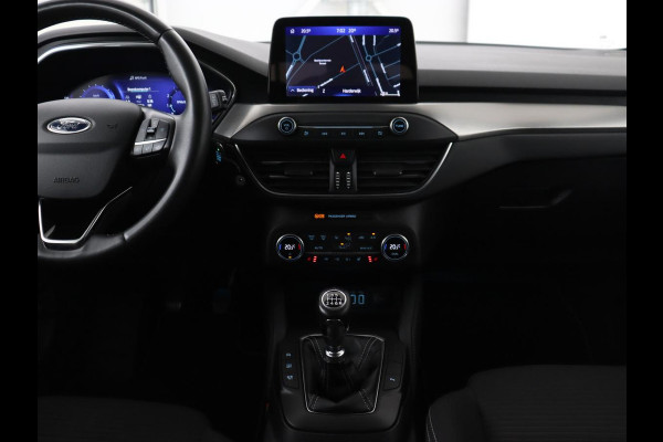 Ford Focus 1.0 EcoBoost Hybrid Titanium X | Stoel & stuurverwarming | Camera | Trekhaak | Carplay | Digital Cockpit | Full LED | Keyless