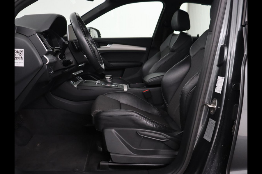 Audi Q5 50 TFSIe quattro S edition | B&O 3D Sound | Stoelverwarming | Carplay | Virtual Cockpit | Sportstoelen | Navigatie Plus | Full LED | Half leder | Parkeerhulp | Keyless | 20'' lichtmetalen velgen | S Line