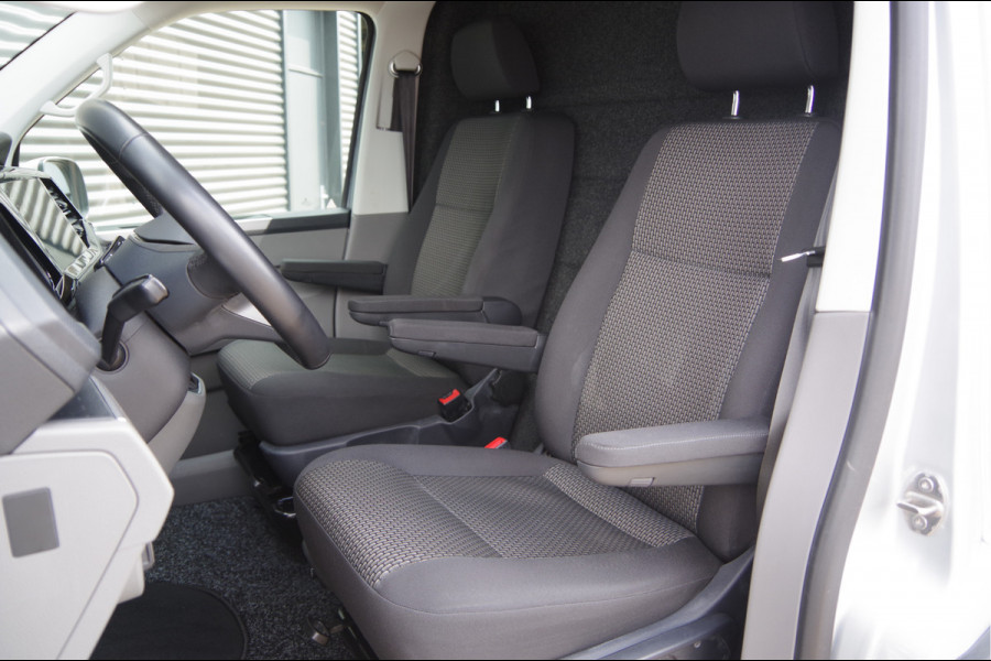 Volkswagen Transporter 2.0 TDI L2 BULLI 150PK AUT. LED, 2X SCHUIFDEUR, ADAPT. CRUISE, DIGITAL COCKPIT, STOELVERWARMING, APPLE CARPLAY