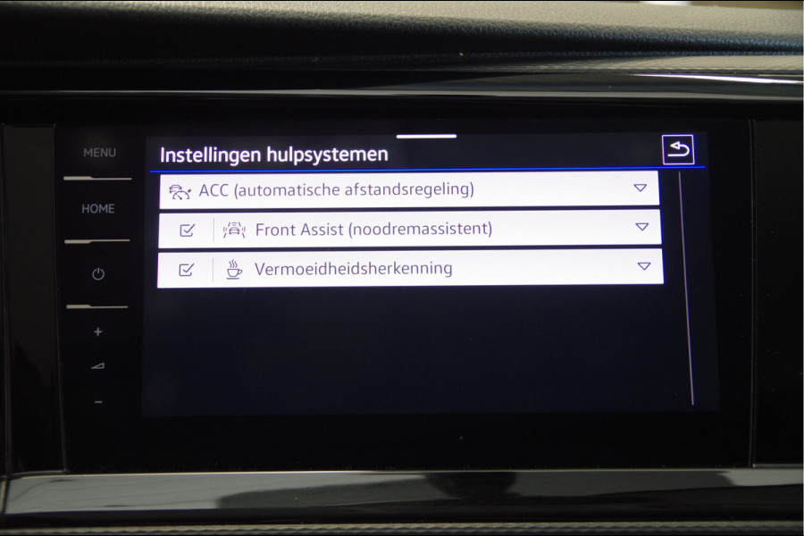 Volkswagen Transporter 2.0 TDI L2 BULLI 150PK AUT. LED, 2X SCHUIFDEUR, ADAPT. CRUISE, DIGITAL COCKPIT, STOELVERWARMING, APPLE CARPLAY