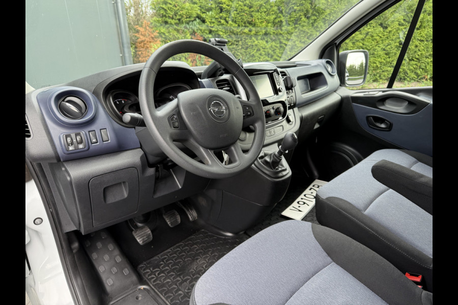 Opel Vivaro 1.6 CDTI 126 PK / L2H1 / IMPERIAAL / TREKHAAK / CAMERA / AIRCO / CRUISE / 3-ZITS