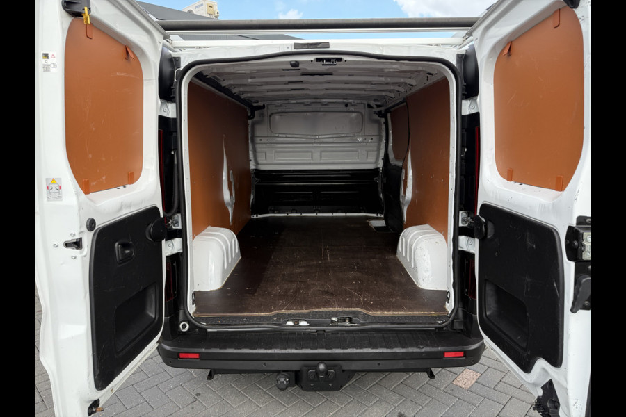 Opel Vivaro 1.6 CDTI 126 PK / L2H1 / IMPERIAAL / TREKHAAK / CAMERA / AIRCO / CRUISE / 3-ZITS