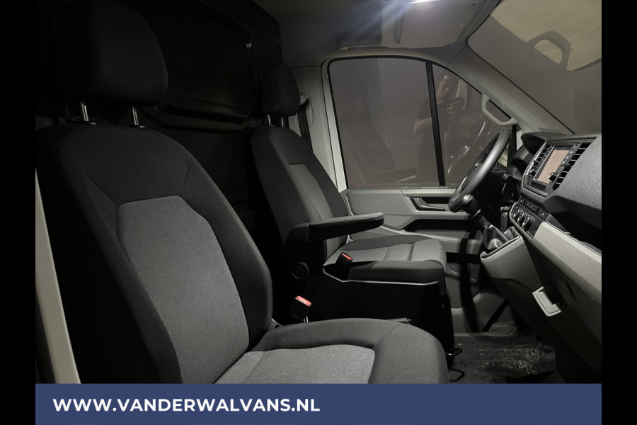 Volkswagen Crafter 2.0 TDI 177pk L3H3 L2H2 Euro6 Airco | Massagestoel | Camera | Navigatie | Apple Carplay Android Auto, Cruisecontrol, Chauffeursstoel, 3000kg trekvermogen