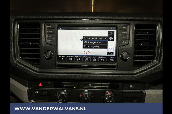 Volkswagen Crafter 2.0 TDI 177pk L3H3 L2H2 Euro6 Airco | Massagestoel | Camera | Navigatie | Apple Carplay Android Auto, Cruisecontrol, Chauffeursstoel, 3000kg trekvermogen