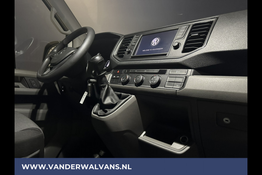 Volkswagen Crafter 2.0 TDI 177pk L3H3 L2H2 Euro6 Airco | Massagestoel | Camera | Navigatie | Apple Carplay Android Auto, Cruisecontrol, Chauffeursstoel, 3000kg trekvermogen