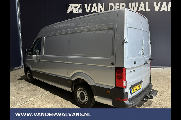 Volkswagen Crafter 2.0 TDI 140pk L3H3 L2H2 Euro6 Airco | 3000kg Trekhaak | Navigatie | Apple Carplay Android auto, Bijrijdersbank, zilver
