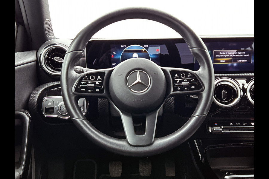 Mercedes-Benz A-Klasse 160 Business Solution | Lichtmetalen velgen | Navigatie |  Parking support | Inclusief 24 maanden MB Certified garantie voor Europa.