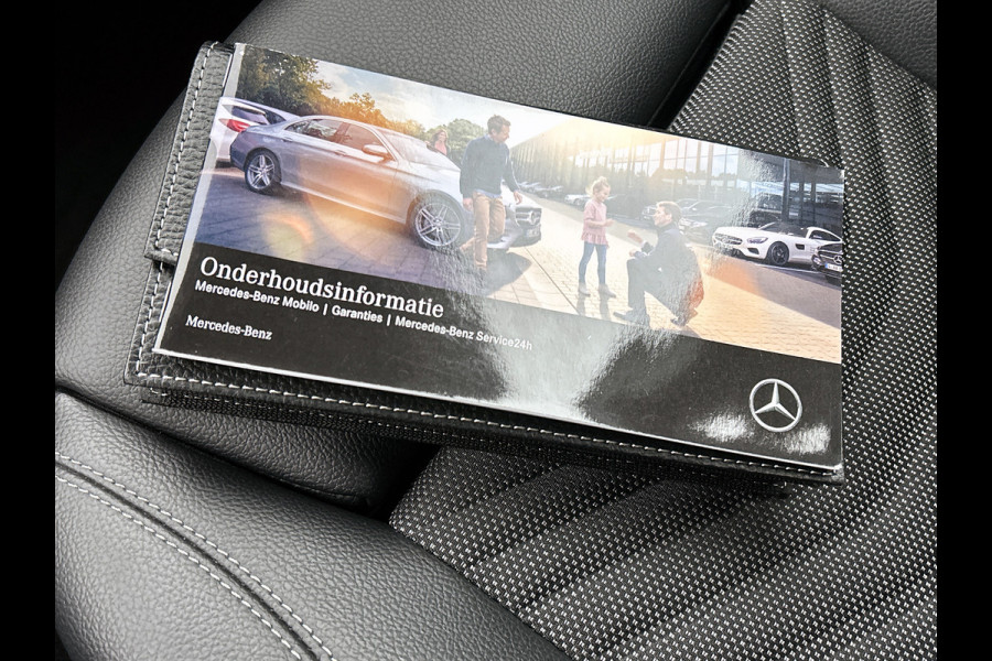 Mercedes-Benz A-Klasse 160 Business Solution | Lichtmetalen velgen | Navigatie |  Parking support | Inclusief 24 maanden MB Certified garantie voor Europa.