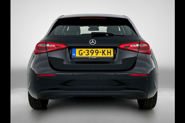 Mercedes-Benz A-Klasse 160 Business Solution | Lichtmetalen velgen | Navigatie |  Parking support | Inclusief 24 maanden MB Certified garantie voor Europa.