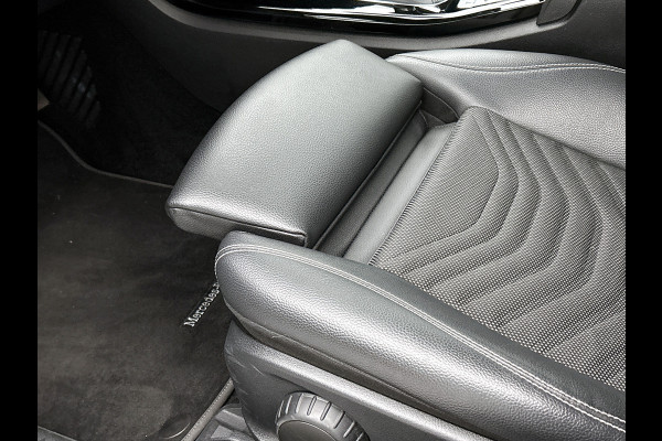 Mercedes-Benz A-Klasse 160 Business Solution | Lichtmetalen velgen | Navigatie |  Parking support | Inclusief 24 maanden MB Certified garantie voor Europa.