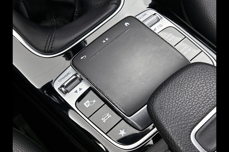 Mercedes-Benz A-Klasse 160 Business Solution | Lichtmetalen velgen | Navigatie |  Parking support | Inclusief 24 maanden MB Certified garantie voor Europa.