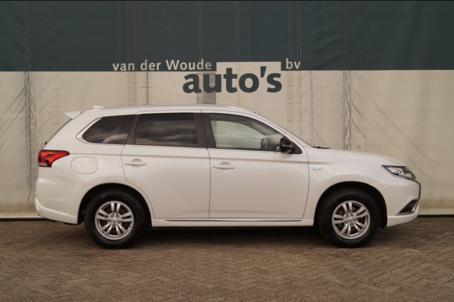 Mitsubishi Outlander 2.4 PHEV Automaat Pure -ECC-CAM-CRUISE-