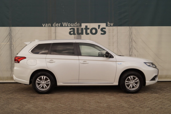 Mitsubishi Outlander 2.4 PHEV Automaat Pure -ECC-CAM-CRUISE-
