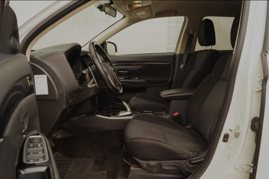 Mitsubishi Outlander 2.4 PHEV Automaat Pure -ECC-CAM-CRUISE-