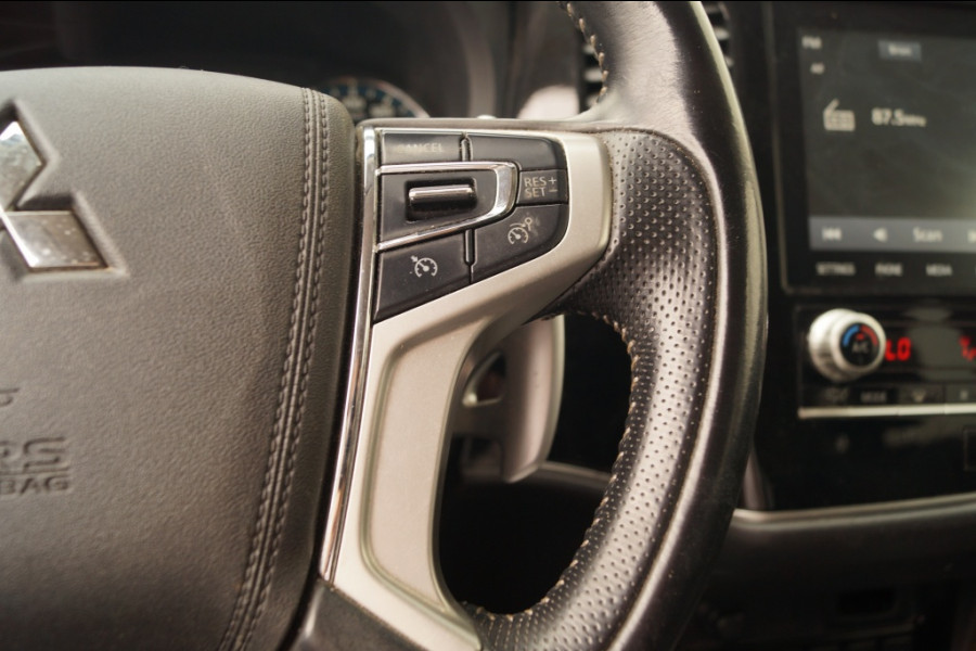 Mitsubishi Outlander 2.4 PHEV Automaat Pure -ECC-CAM-CRUISE-