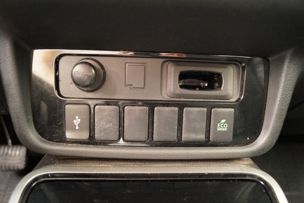 Mitsubishi Outlander 2.4 PHEV Automaat Pure -ECC-CAM-CRUISE-
