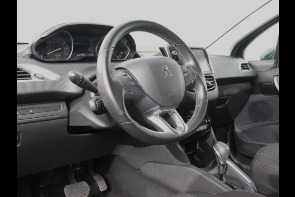 Peugeot 208 1.2 PureTech Allure Airco Cruise control Parkeersensoren achter LED Navigatie