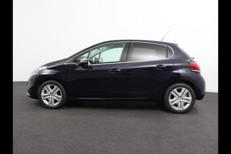 Peugeot 208 1.2 PureTech Allure Airco Cruise control Parkeersensoren achter LED Navigatie