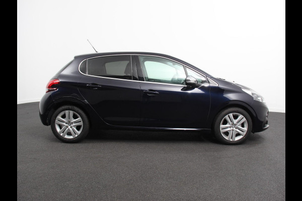 Peugeot 208 1.2 PureTech Allure Airco Cruise control Parkeersensoren achter LED Navigatie