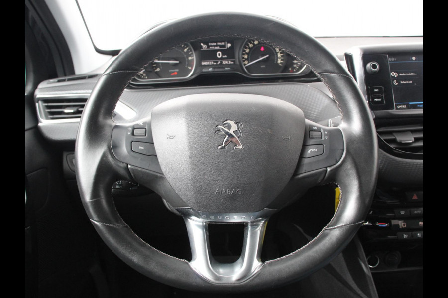 Peugeot 208 1.2 PureTech Allure Airco Cruise control Parkeersensoren achter LED Navigatie