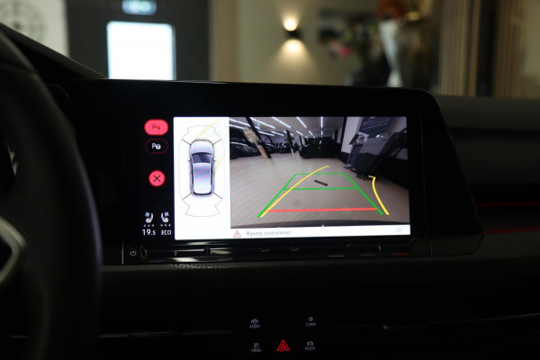 Volkswagen Golf GTE 1.4 245PK BLACK STYLE /PANO/HUD/IQ/LEER/CARPLAY/BOMVOL