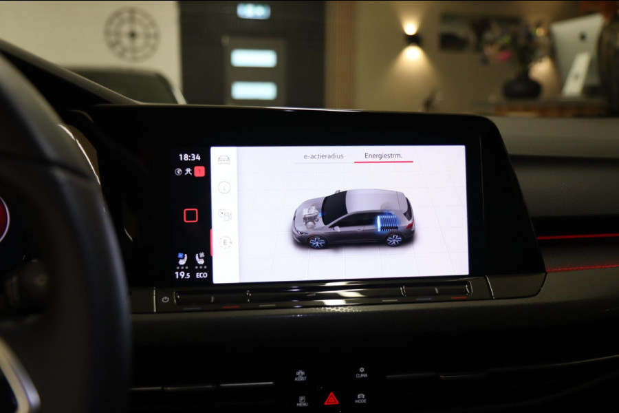 Volkswagen Golf GTE 1.4 245PK BLACK STYLE /PANO/HUD/IQ/LEER/CARPLAY/BOMVOL